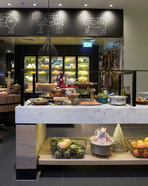 QT Gold Coast - Australian Directory 15