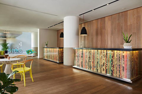 QT Gold Coast - Australian Directory 40