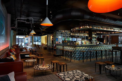 QT Gold Coast - Australian Directory 22