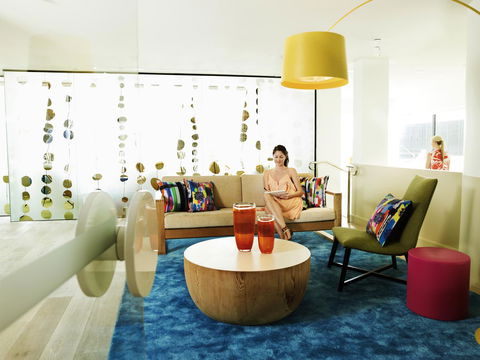 QT Gold Coast - Australian Directory 19