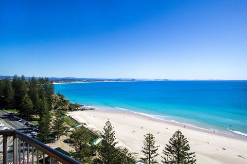Columbia Beachfront Apartments On Rainbow Bay - Australian Directory 1