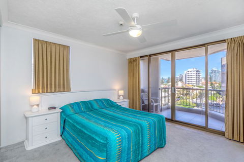 Columbia Beachfront Apartments On Rainbow Bay - Australian Directory 17