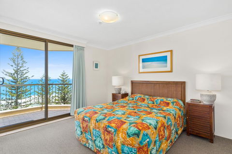 Columbia Beachfront Apartments On Rainbow Bay - Australian Directory 34