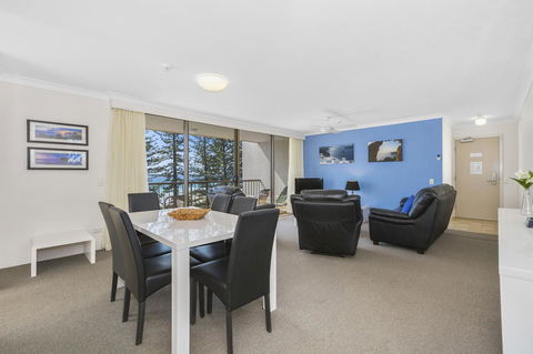 Columbia Beachfront Apartments On Rainbow Bay - Australian Directory 23