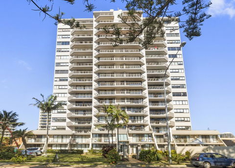 Columbia Beachfront Apartments On Rainbow Bay - Australian Directory 4
