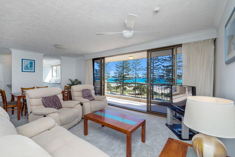Columbia Beachfront Apartments On Rainbow Bay - Australian Directory 12