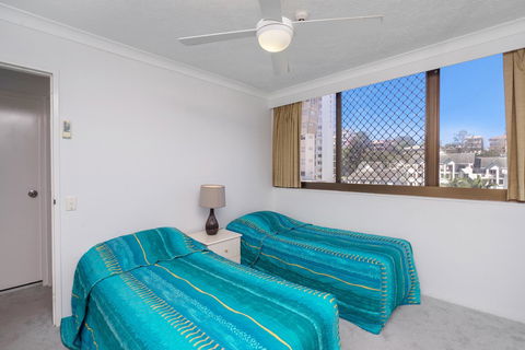 Columbia Beachfront Apartments On Rainbow Bay - Australian Directory 10