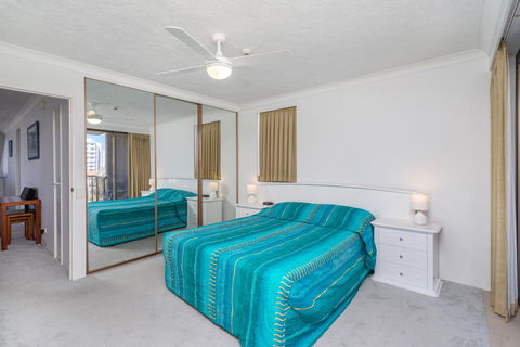 Columbia Beachfront Apartments On Rainbow Bay - Australian Directory 15
