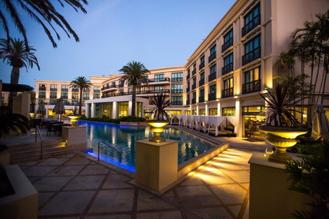 Imperial Hotel Gold Coast - Australian Directory 31