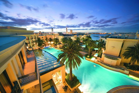 Imperial Hotel Gold Coast - Australian Directory 8