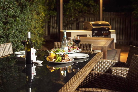 At The Sound Noosa Motel - Australian Directory 9