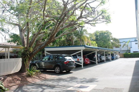 At The Sound Noosa Motel - Australian Directory 17