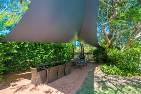At The Sound Noosa Motel - Australian Directory 3