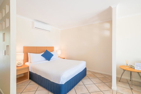 At The Sound Noosa Motel - Australian Directory 24