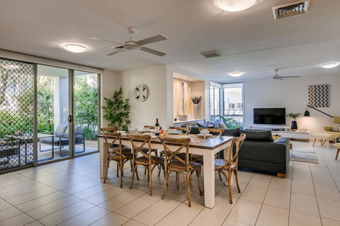 Coolum At The Beach - Australian Directory 32