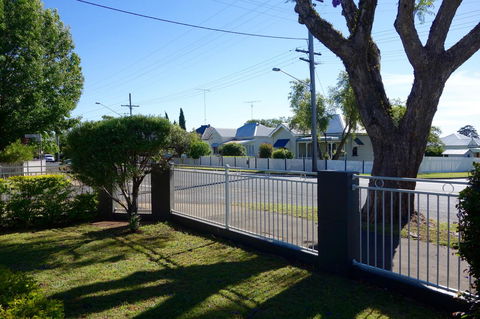 Frangipani House - Australian Directory 37