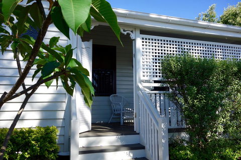Frangipani House - Australian Directory 1