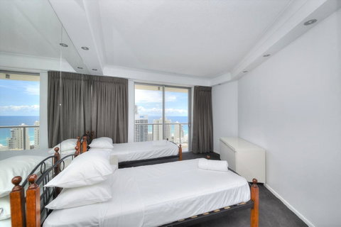 The Towers Of Chevron Renaissance - Holidays Gold Coast - Australian Directory 39