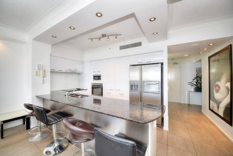 The Towers Of Chevron Renaissance - Holidays Gold Coast - Australian Directory 18