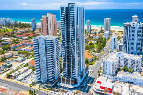 Qube Broadbeach Ocean View Apartments - Australian Directory 0