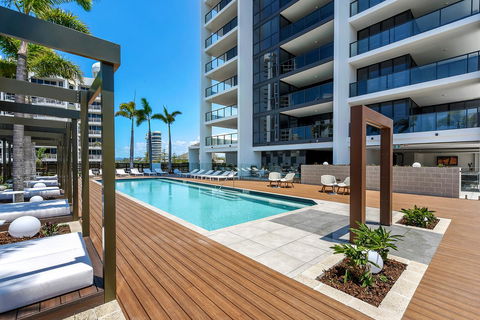 Qube Broadbeach Ocean View Apartments - Australian Directory 10
