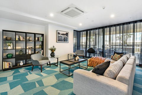 Qube Broadbeach Ocean View Apartments - Australian Directory 14