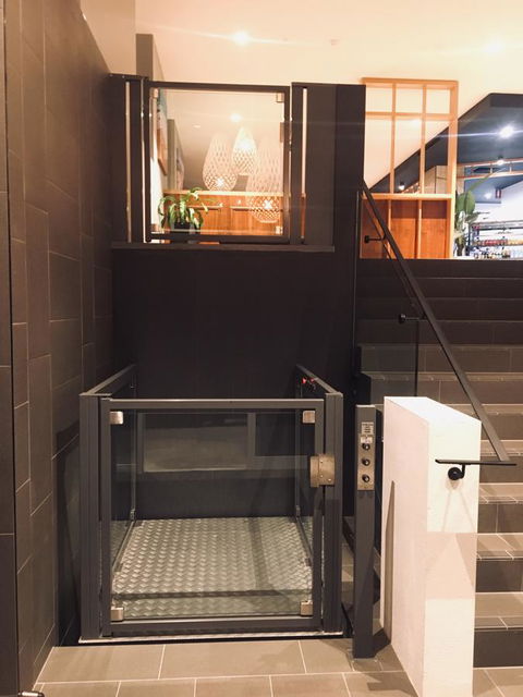 Woodroffe Hotel - Australian Directory 9