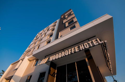 Woodroffe Hotel - Australian Directory 18