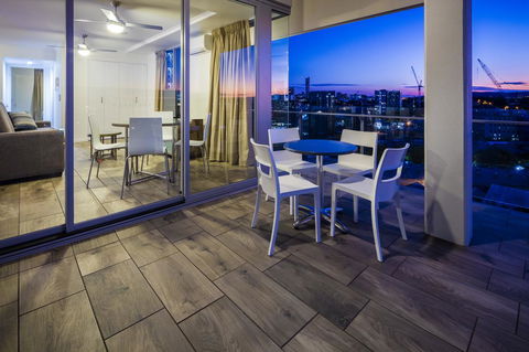 Direct Collective - Pavilion And Governor On Brookes - Australian Directory 14