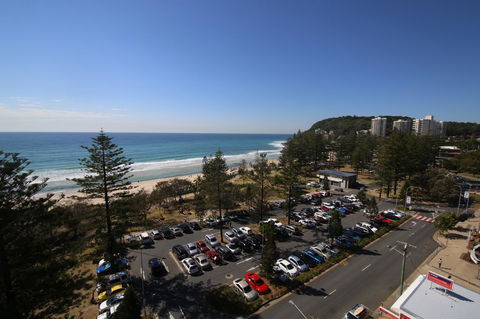 Oceania On Burleigh Beach - Australian Directory 43