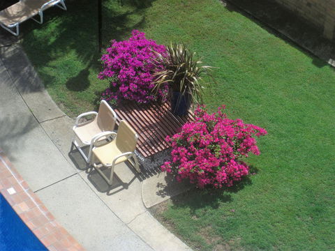 Oceania On Burleigh Beach - Australian Directory 29