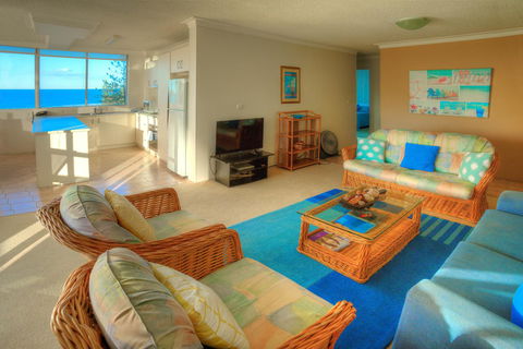 Oceania On Burleigh Beach - Australian Directory 34