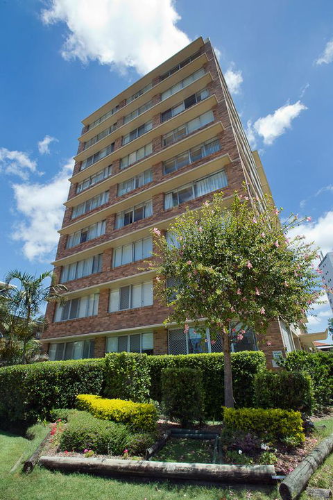 Oceania On Burleigh Beach - Australian Directory 38