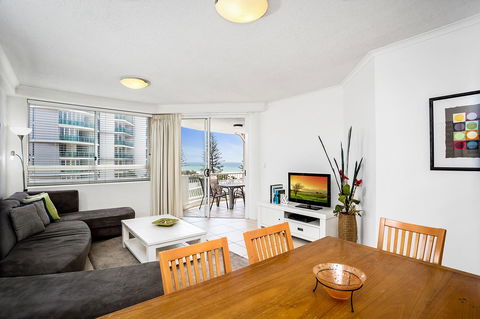 Kirra Beach Apartments - Australian Directory 31