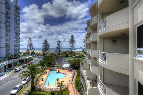 Kirra Beach Apartments - Australian Directory 26