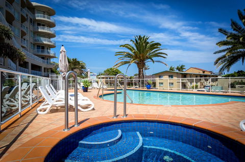 Kirra Beach Apartments - Australian Directory 0