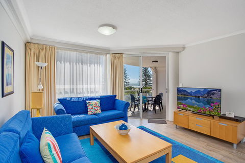 Kirra Beach Apartments - Australian Directory 15