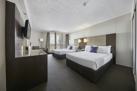 Novotel Surfers Paradise - Australian Directory 15