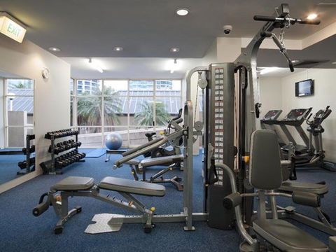 Novotel Surfers Paradise - Australian Directory 21