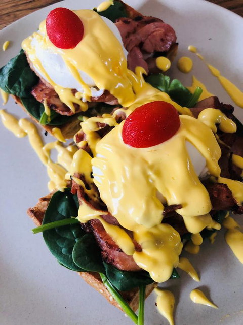 Ambassador On Ruthven - Australian Directory 18