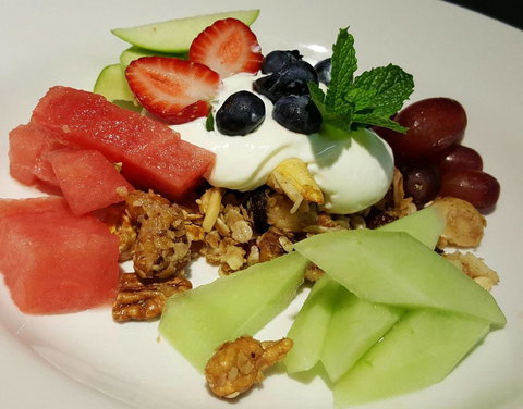 Ambassador On Ruthven - Australian Directory 31