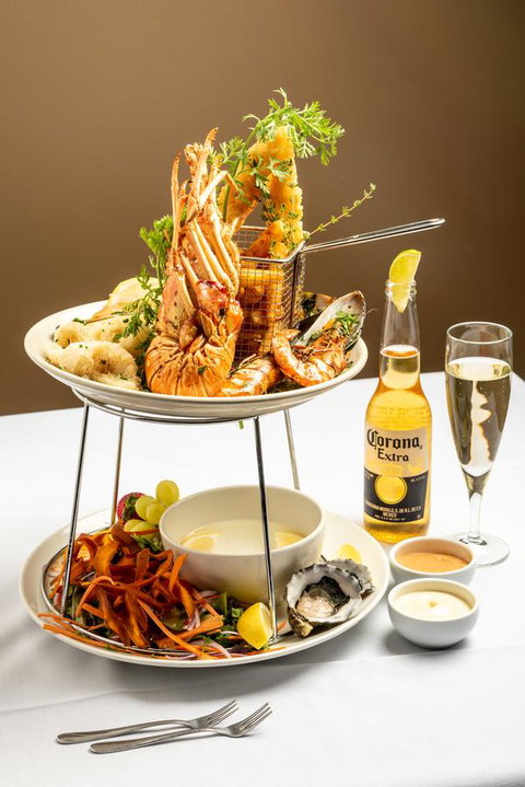 Ambassador On Ruthven - Australian Directory 10