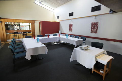 Emerald Central Hotel Official - Australian Directory 14