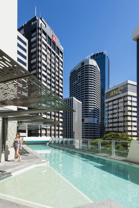 Oaks Brisbane Aurora Suites - Australian Directory 3