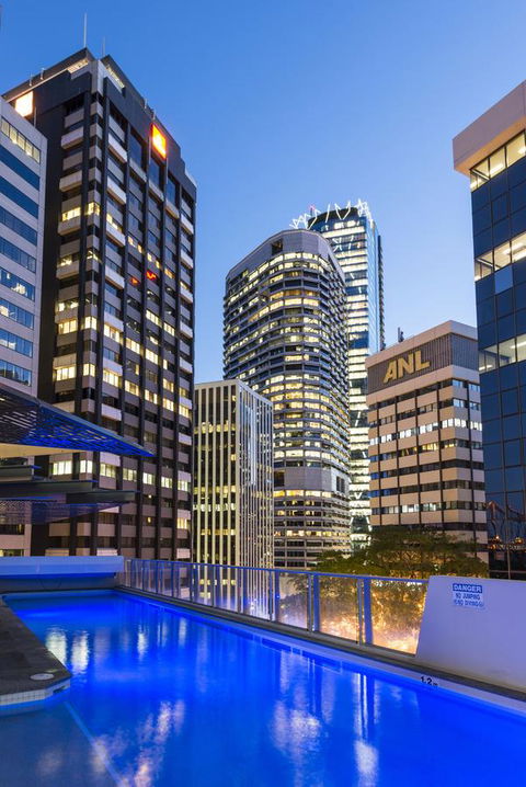 Oaks Brisbane Aurora Suites - Australian Directory 9