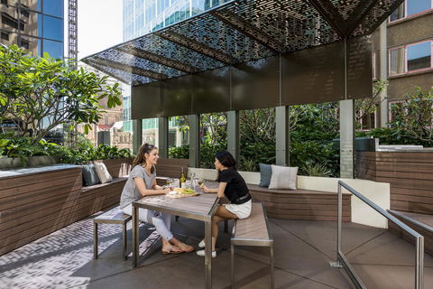 Oaks Brisbane Aurora Suites - Australian Directory 11