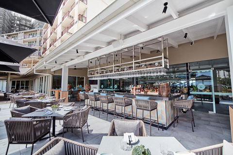 Novotel Cairns Oasis Resort - Australian Directory 12