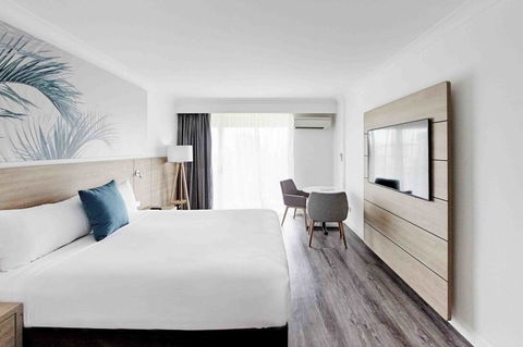 Novotel Cairns Oasis Resort - Australian Directory 6