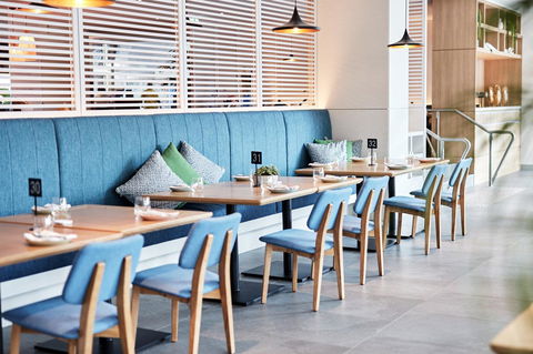 Novotel Cairns Oasis Resort - Australian Directory 7