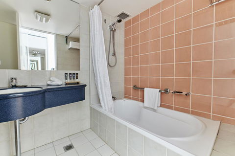 Novotel Cairns Oasis Resort - Australian Directory 2